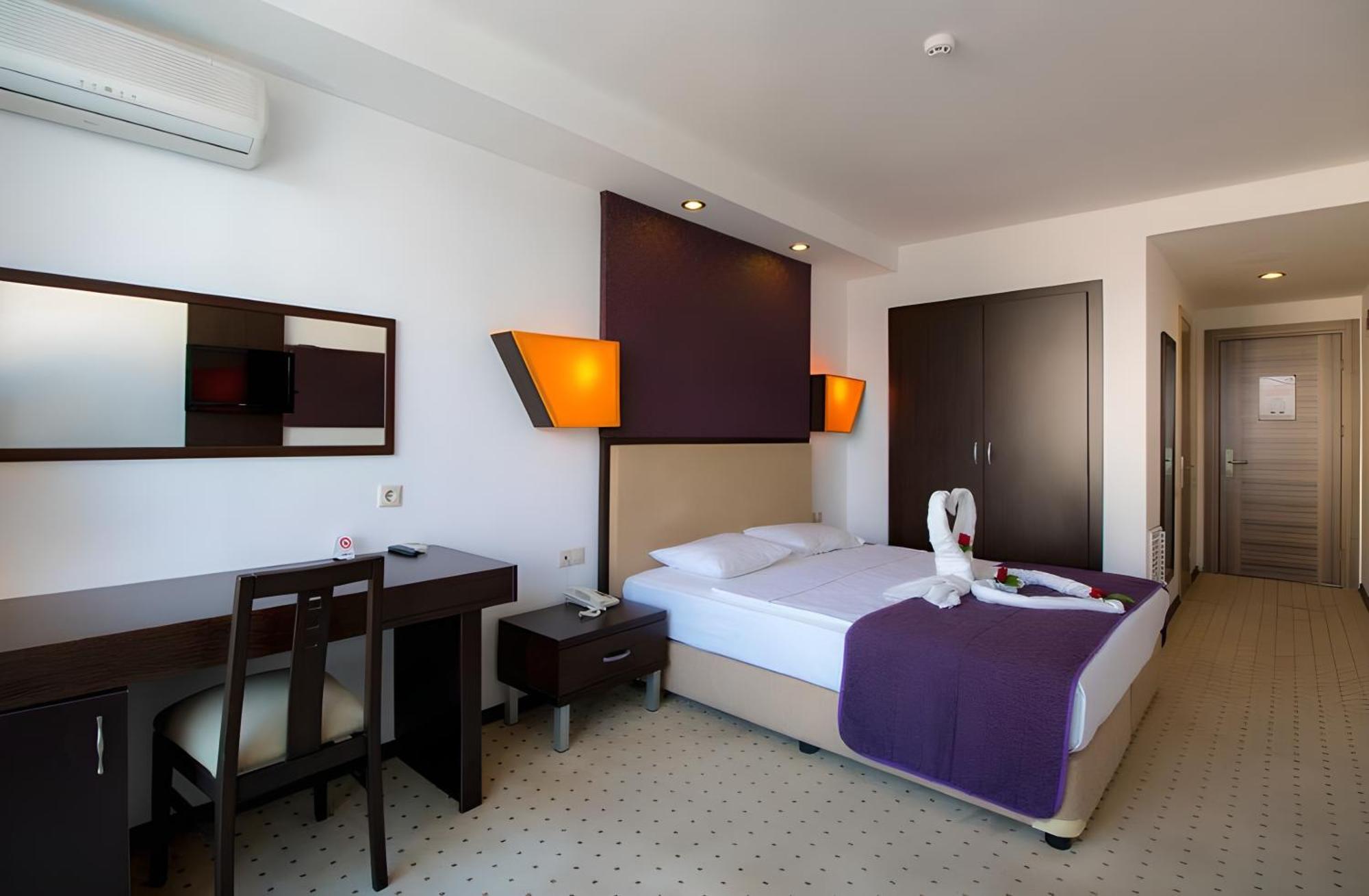 Supreme Beach Icmeler Adults Only مرمريس المظهر الخارجي الصورة